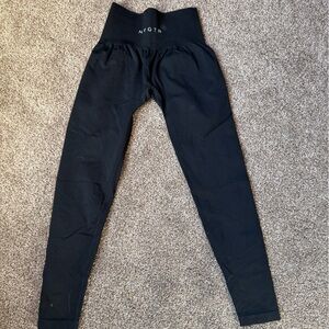 NVGTN Black High-Waisted Leggings